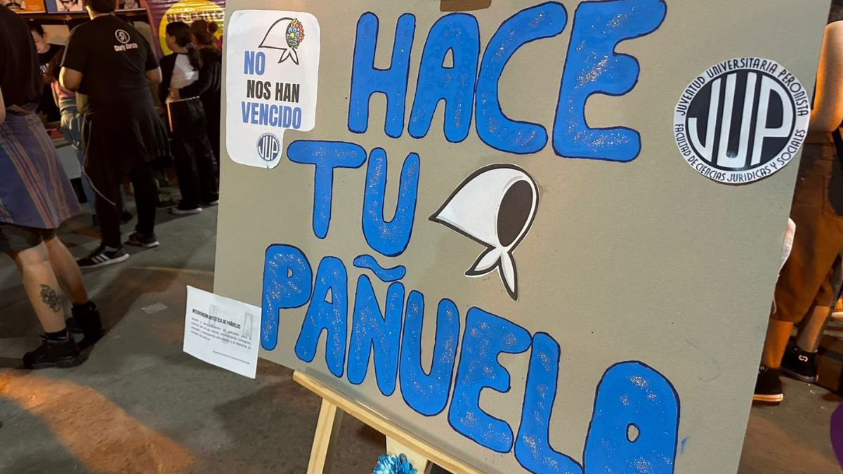 La convocatoria, en un espacio con fuerte carga simb&oacute;lica, re&uacute;ne a cientos de personas en la capital provincial.