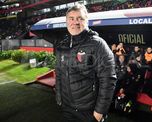 Club Atlético Colón venció a Vélez por 2-1 y volvió a ganar en el campeonato. Adrián Marini, DT interino, habló tras el encuentro en el Cementerio de los Elefantes. Club Atlético Colón venció a Vélez por 2-1 y volvió a ganar en el campeonato. Adrián Marini, DT interino, habló tras el encuentro en el Cementerio de los Elefantes.