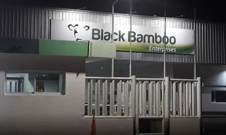 Frigorífico Black Bamboo ubicado en la localidad de Hughes, en el sur de la provincia de Santa Fe. Frigorífico Black Bamboo ubicado en la localidad de Hughes, en el sur de la provincia de Santa Fe.