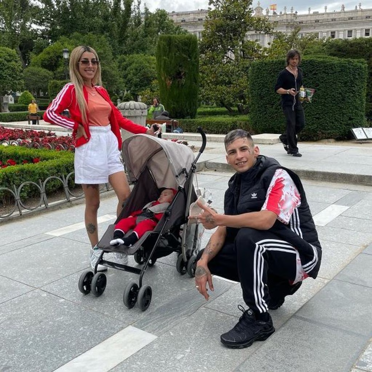 L-Gante recibió la Navidad en casa de Tamara Báez. L-Gante recibió la Navidad en casa de Tamara Báez.