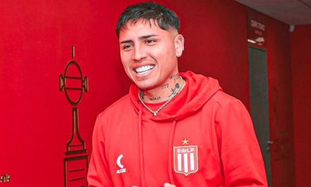 El posteo que eligió compartir Facundo Farías tras la noticia que repercutió en Colón por el 15% El posteo que eligió compartir Facundo Farías tras la noticia que repercutió en Colón por el 15%