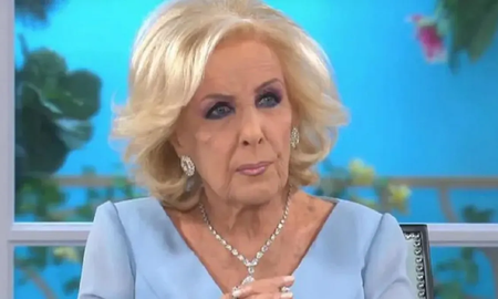 Mirtha Legrand resiste la presión pero si no vuelve la jubilan Mirtha Legrand resiste la presión pero si no vuelve la jubilan