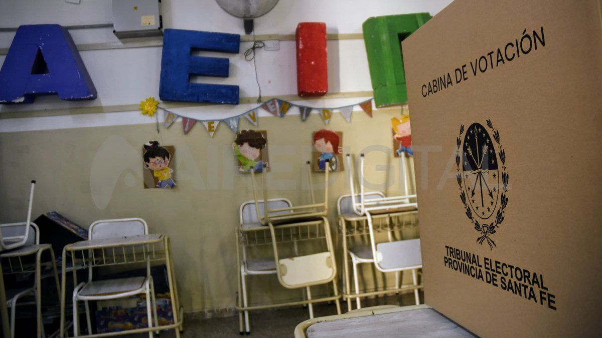 En las elecciones del 29 de junio se elegirán 19 intendentes, 337 concejales, 1.188 miembros comunales y 900 contralores de cuentas. En la ciudad de Santa Fe se deberán elegir ocho concejales.