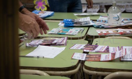 En Buenos Aires, Catamarca, Entre Ríos y Santa Cruz habrá elecciones locales de manera simultánea con las nacionales. En Buenos Aires, Catamarca, Entre Ríos y Santa Cruz habrá elecciones locales de manera simultánea con las nacionales.