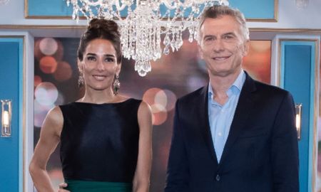 Juana Viale le hizo una pregunta a Mauricio Macri que lo incomodó mucho y este no la pudo evitar. Juana Viale le hizo una pregunta a Mauricio Macri que lo incomodó mucho y este no la pudo evitar.