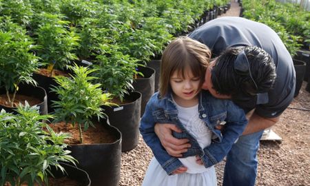 a los 13 anos, murio de coronavirus la nina que inspiro el aceite de cannabis charlotte a los 13 anos, murio de coronavirus la nina que inspiro el aceite de cannabis charlotte