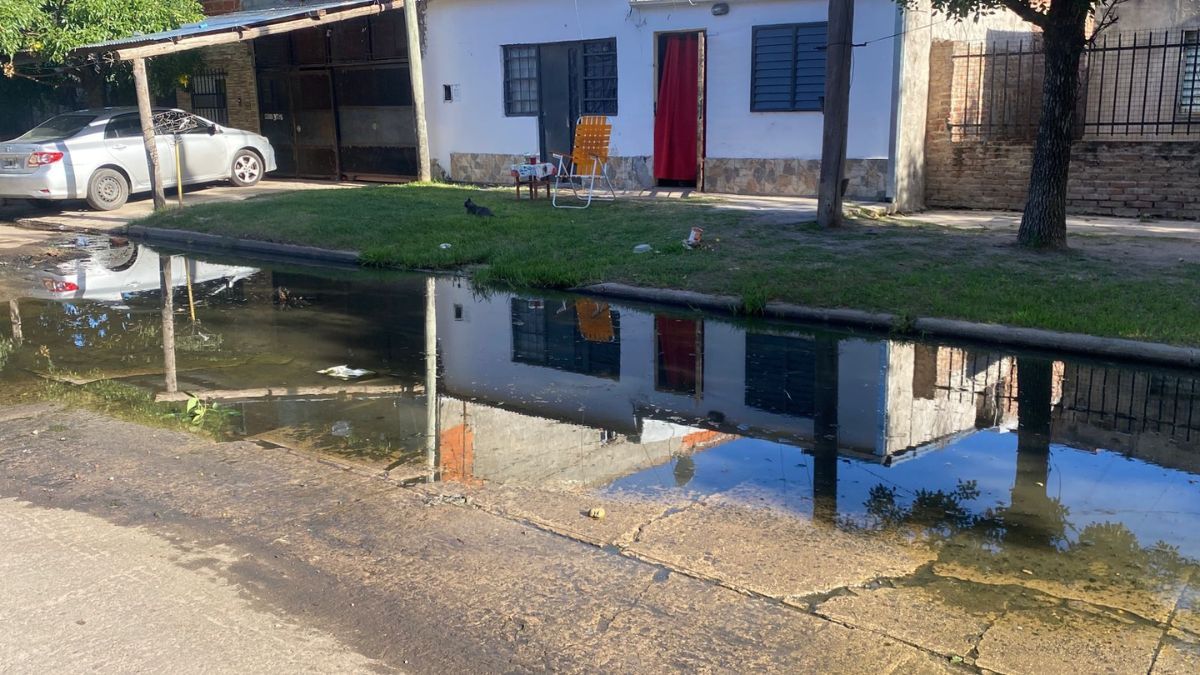 Uno de los vecinos aseguró que el panorama empeora cuando llueve en Santa Fe.