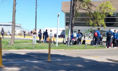 Tras el alerta, se realizó la evacuación del aeropuerto siguiendo los protocolos de seguridad. Tras el alerta, se realizó la evacuación del aeropuerto siguiendo los protocolos de seguridad.