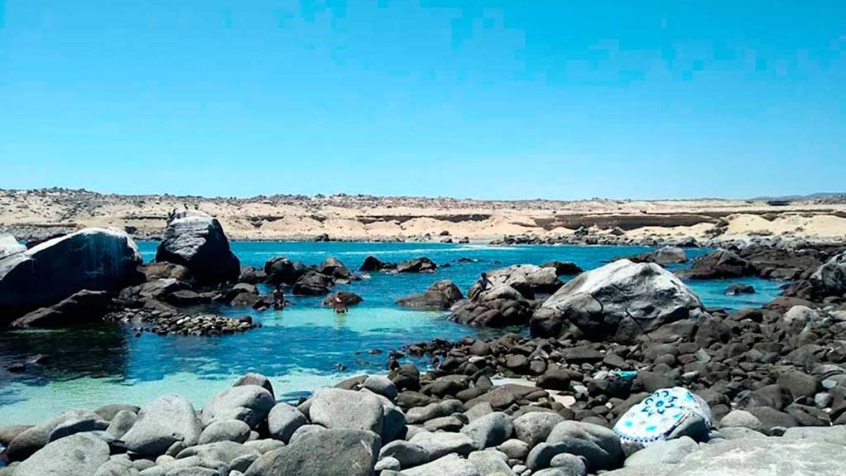 Playa Zapatilla ofrece un entorno perfecto para familias que buscan tranquilidad lejos de los circuitos masivos. Playa Zapatilla ofrece un entorno perfecto para familias que buscan tranquilidad lejos de los circuitos masivos.