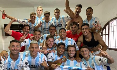 La Crema vuelve a los entrenamientos de cara al próximo torneo en la Primera Nacional. La Crema vuelve a los entrenamientos de cara al próximo torneo en la Primera Nacional.