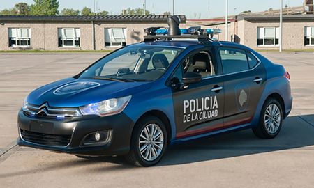 Tras un llamado al 911, personal de la Comisaría Vecinal 11B se acercó al domicilio porque alertaron de una joven que se había disparado en la cabeza. Al llegar al lugar, se encontraron con el cuerpo ya sin vida de Acuña Bilbao, quien presentaba un orificio de bala en su cabeza. Tras un llamado al 911, personal de la Comisaría Vecinal 11B se acercó al domicilio porque alertaron de una joven que se había disparado en la cabeza. Al llegar al lugar, se encontraron con el cuerpo ya sin vida de Acuña Bilbao, quien presentaba un orificio de bala en su cabeza.