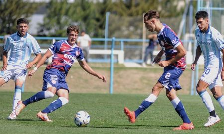 Unión y Racing empataron 1 a 1 por la Copa Proyección. Unión y Racing empataron 1 a 1 por la Copa Proyección.