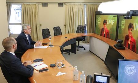 Según un estudio de la UBA, el Gobierno sobrecumplió las metas del acuerdo con el FMI. Según un estudio de la UBA, el Gobierno sobrecumplió las metas del acuerdo con el FMI.