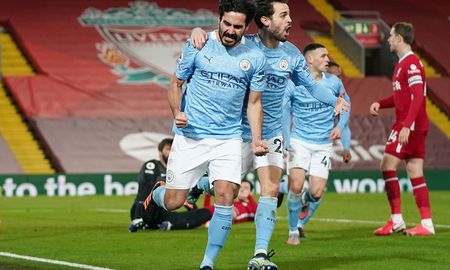 Manchester City goleó 4-1 a Liverpool y estira su ventaja como líder de la Premier League. Manchester City goleó 4-1 a Liverpool y estira su ventaja como líder de la Premier League.
