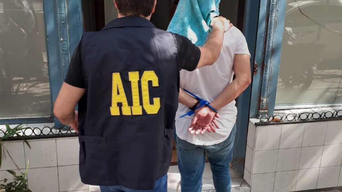 El dueño de la concesionaria fue detenido por la AIC y recientemente condenado por la Justicia provincial. El dueño de la concesionaria fue detenido por la AIC y recientemente condenado por la Justicia provincial.