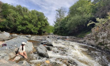 A ubicada al sur de la provincia de Córdoba y escondida a orillas del Río de las Barrancas, Unión de los Ríos es el destino perfecto para una escapada. A ubicada al sur de la provincia de Córdoba y escondida a orillas del Río de las Barrancas, Unión de los Ríos es el destino perfecto para una escapada.