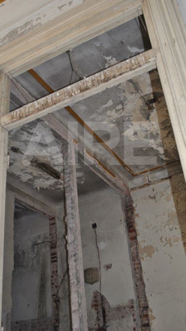 Es malo el estado de las paredes de las plantas más altas. / Gentileza: Leopoldo Ferreira.