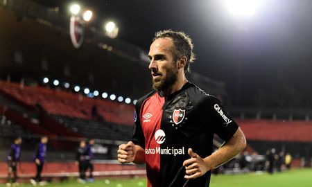 Newells enfrenta a Atlético Goianense de Brasil para lograr una milagrosa clasificación a octavos de la Copa Sudamericana. Newells enfrenta a Atlético Goianense de Brasil para lograr una milagrosa clasificación a octavos de la Copa Sudamericana.