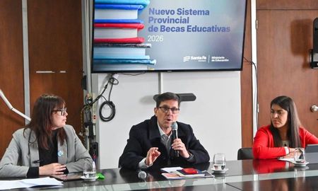 Desde este lunes, se abrirá la inscripción al nuevo sistema de Becas Educativas en Santa Fe. Desde este lunes, se abrirá la inscripción al nuevo sistema de Becas Educativas en Santa Fe.