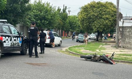 El siniestro ocurrió en la esquina de 9 de Julio y Espora, en el norte de la ciudad de Santa Fe. El siniestro ocurrió en la esquina de 9 de Julio y Espora, en el norte de la ciudad de Santa Fe.