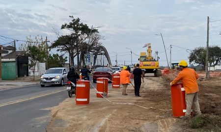 Avanzan los trabajos para instalar los desagües pluviales del Nuevo Puente Santa Fe- Santo Tomé Avanzan los trabajos para instalar los desagües pluviales del Nuevo Puente Santa Fe- Santo Tomé