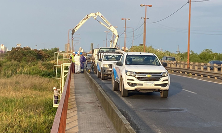 Los trabajos en el aliviador se extenderán hasta las 11 de la mañana. Los trabajos en el aliviador se extenderán hasta las 11 de la mañana.