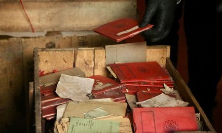 Hallazgo histórico en Argentina: descubren cajas nazis ocultas en la Corte Suprema de Justicia. Hallazgo histórico en Argentina: descubren cajas nazis ocultas en la Corte Suprema de Justicia.