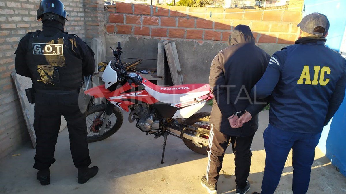 Los detenidos se encuentran implicados en una serie de actos violentos que sacudieron a la barriada en las &uacute;ltimas semanas.&nbsp;