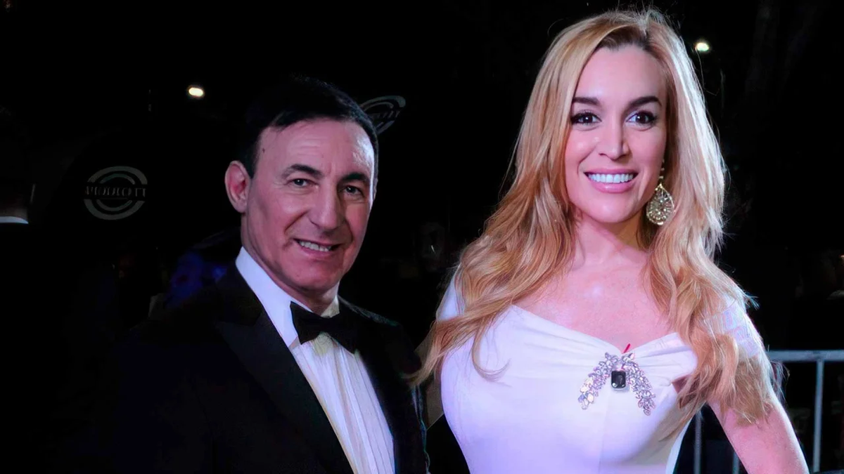 El productor Norberto Marcos, ex marido de Fátima Florez, se encuentra internado en el Sanatorio de La Trinidad. El productor Norberto Marcos, ex marido de Fátima Florez, se encuentra internado en el Sanatorio de La Trinidad.