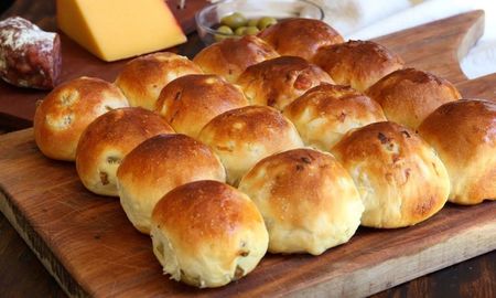 Pan de salame en sartén: la receta para hacer en casa y lista en 40 minutos. Pan de salame en sartén: la receta para hacer en casa y lista en 40 minutos.