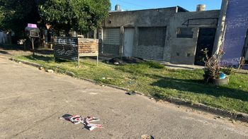 El hombre baleado en un violento ataque ocurrido en Santo Tomé continúa internado en estado crítico en el Hospital Cullen