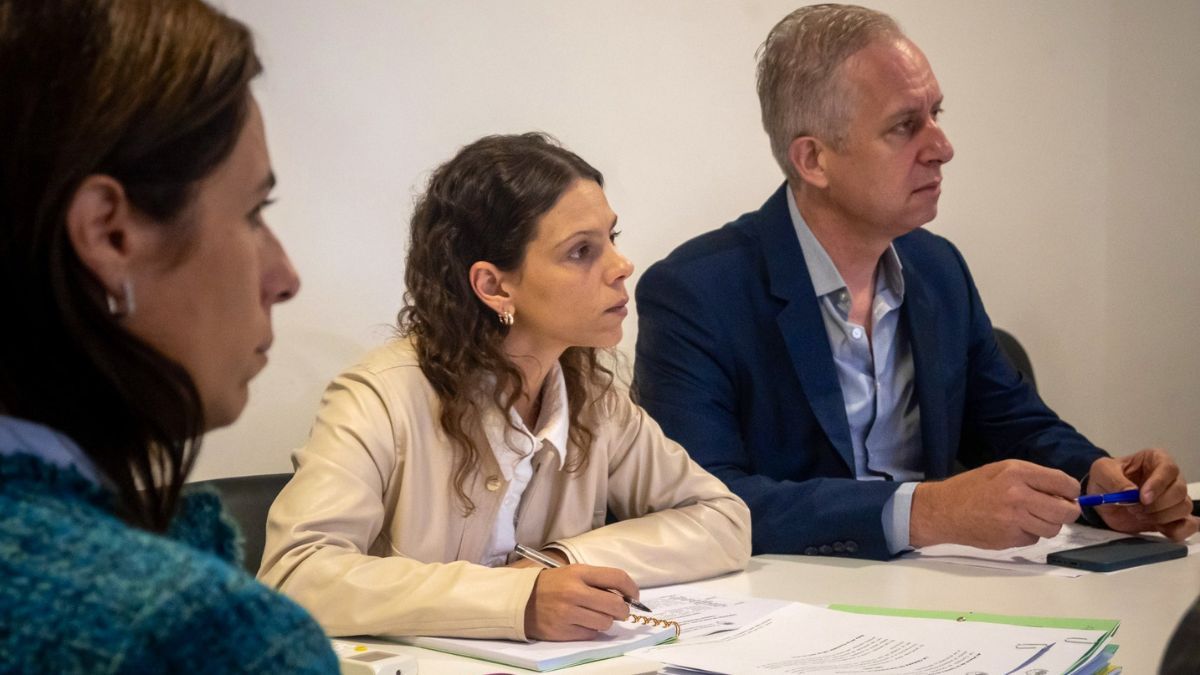 Gisel Mahmud y Miguel Rabbia, presidenta y vicepresidente de la Comisión de Educación de la Cámara de Diputados y Diputadas. Gisel Mahmud y Miguel Rabbia, presidenta y vicepresidente de la Comisión de Educación de la Cámara de Diputados y Diputadas.