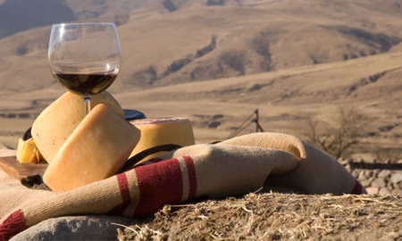 Escapada a un maravilloso pueblo de Tucumán entre valles y vinos. Escapada a un maravilloso pueblo de Tucumán entre valles y vinos.