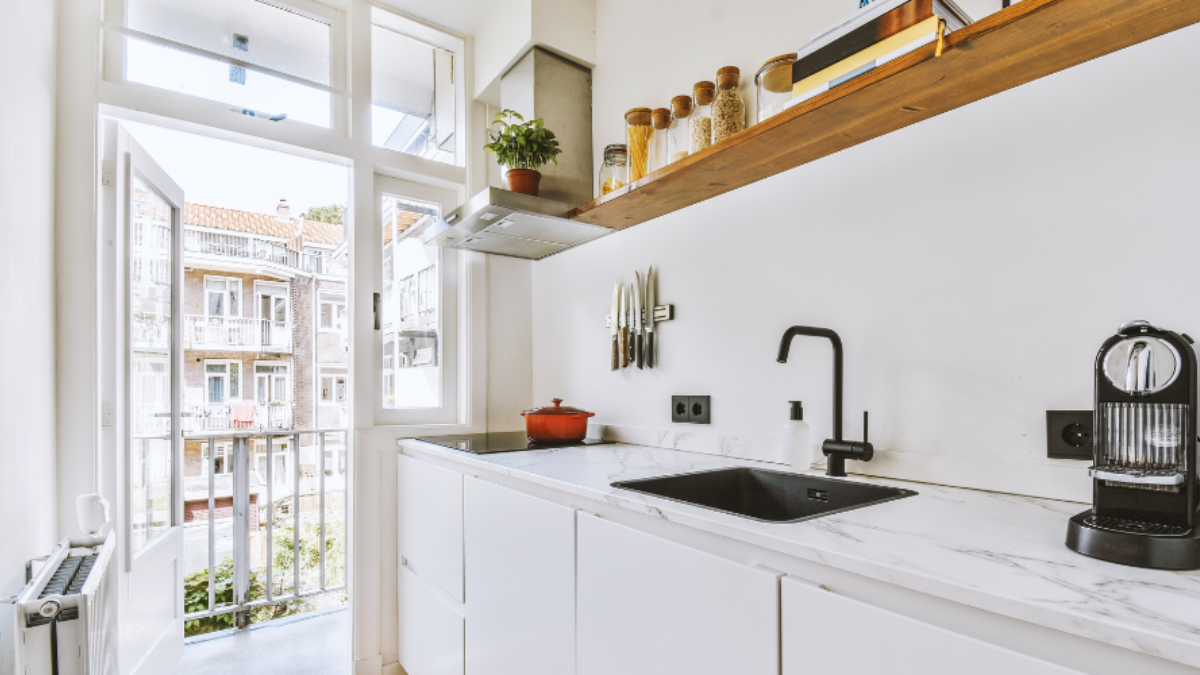 Tres ideas para diseñar una cocina pequeña y aprovechar los espacios