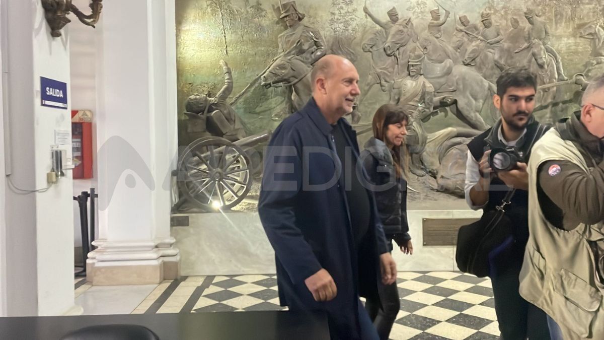 El gobernador Perotti recorrió las flamantes instalaciones del 911