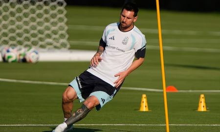 linea de 4 o de 5 y el misterio del doble nueve: el analisis tactico de la seleccion argentina antes del debut ante argelia linea de 4 o de 5 y el misterio del doble nueve: el analisis tactico de la seleccion argentina antes del debut ante argelia