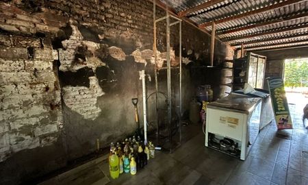 El almacén funcionaba como una pequeña despensa de barrio donde se vendían productos de almacén, granja y hasta gas El almacén funcionaba como una pequeña despensa de barrio donde se vendían productos de almacén, granja y hasta gas