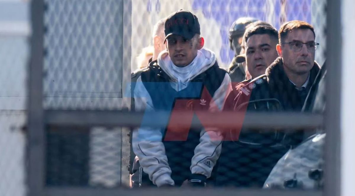 L-Gante votó en la Unidad Penitenciaria 58 de Ingeniero Budge. L-Gante votó en la Unidad Penitenciaria 58 de Ingeniero Budge.