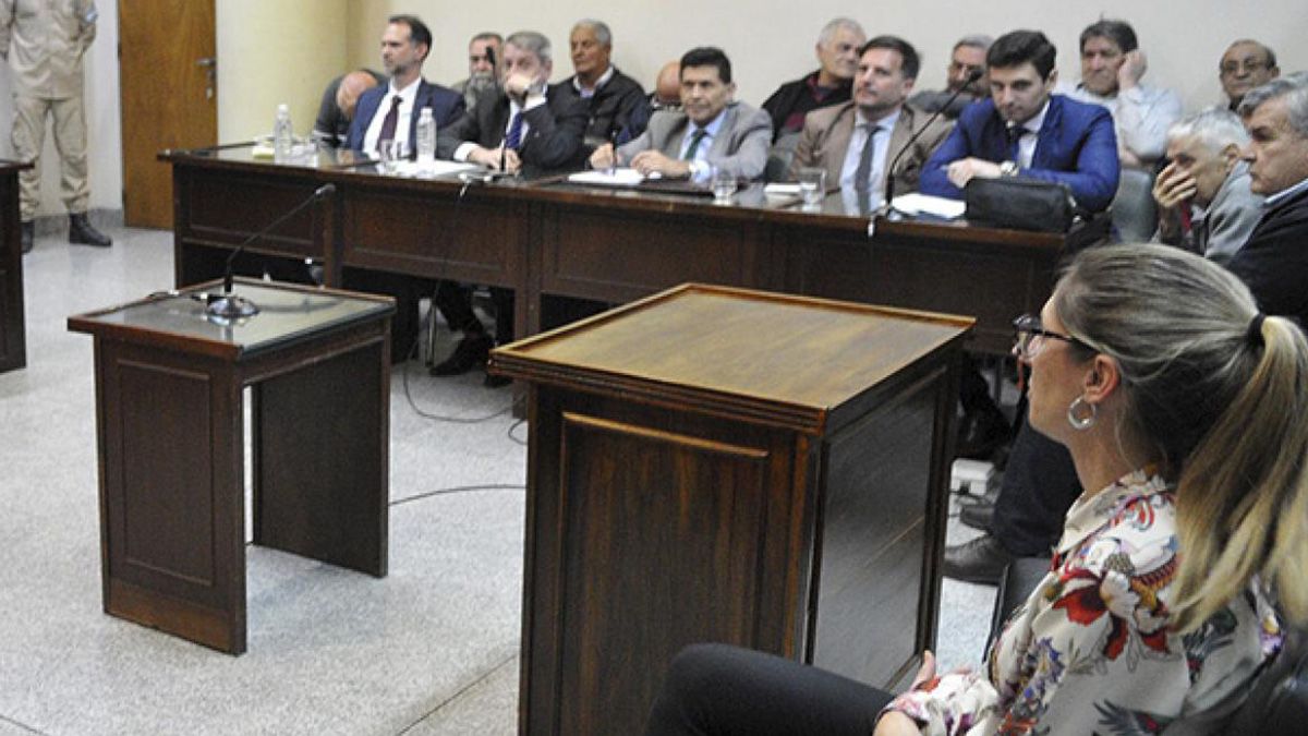 En 2019, el Tribunal Oral de Santa Fe dicta cuatro cadenas perpetuas en el marco de la causa por la masacre de Ituzaingó y Las Heras. Condenó a tres militares: el coronel Ramón Abel Recio, el sargento Jorge Alberto Balla y el cabo Luis Alfredo Gómez.