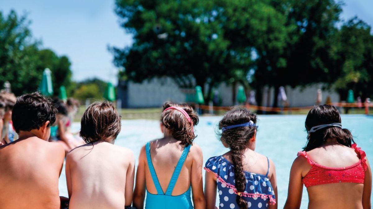 Especialistas recomiendan chequeos médicos antes de que los chicos comiencen la colonia de verano.