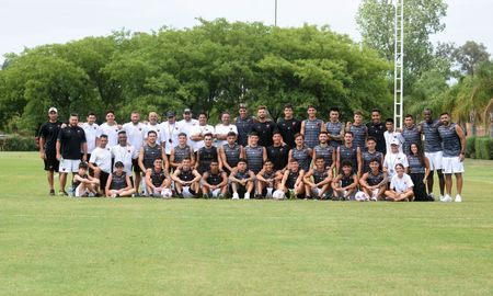 Colón partió rumbo a Uruguay para realizar la parte final de la pretemporada. Colón partió rumbo a Uruguay para realizar la parte final de la pretemporada.