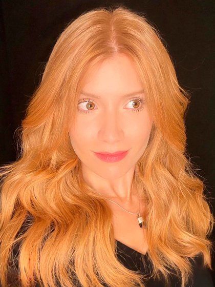 Hace un tiempo Laurita Fernández sorprendió con un radical cambio de look y resultó ser parte de su nuevo personaje. 