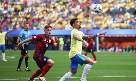 El centrocampista de Brasil Lucas Paquetá (8) controla el balón contra Costa Rica durante la primera mitad de un partido en el SoFi Stadium. Crédito obligatorio: Foto NA: Jessica Alcheh-USA TODAY Sports El centrocampista de Brasil Lucas Paquetá (8) controla el balón contra Costa Rica durante la primera mitad de un partido en el SoFi Stadium. Crédito obligatorio: Foto NA: Jessica Alcheh-USA TODAY Sports