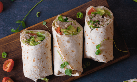 Receta de wraps de pollo y palta. Receta de wraps de pollo y palta.