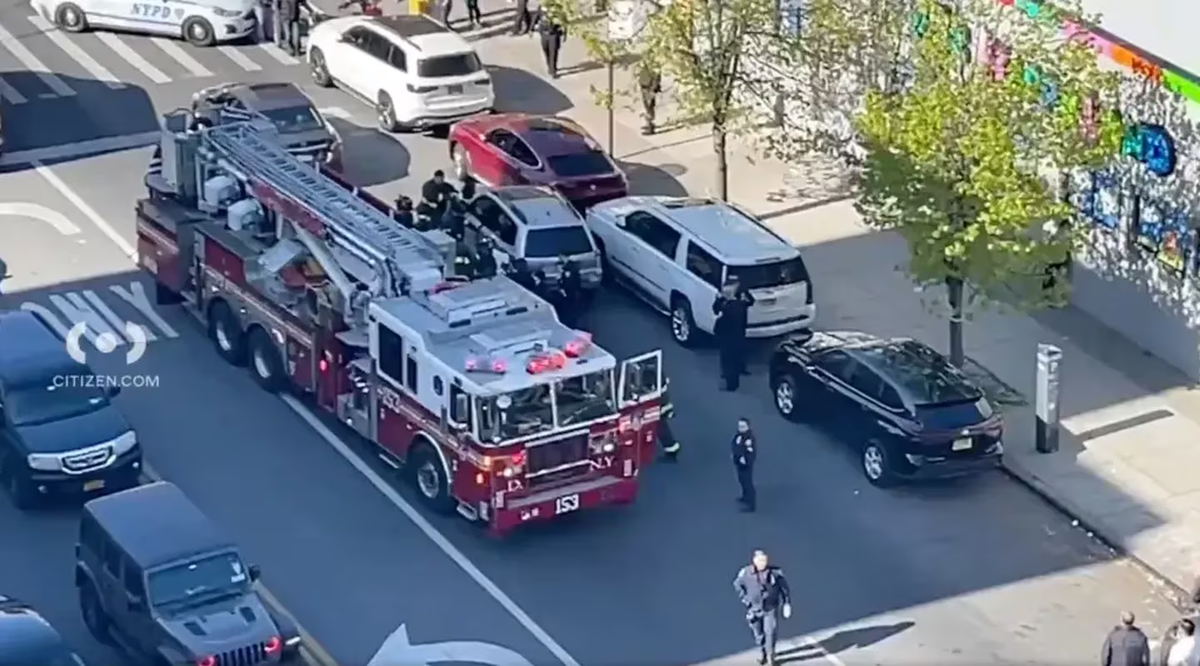 El hombre murió al ser aplastado por su propia camioneta. El hombre murió al ser aplastado por su propia camioneta.