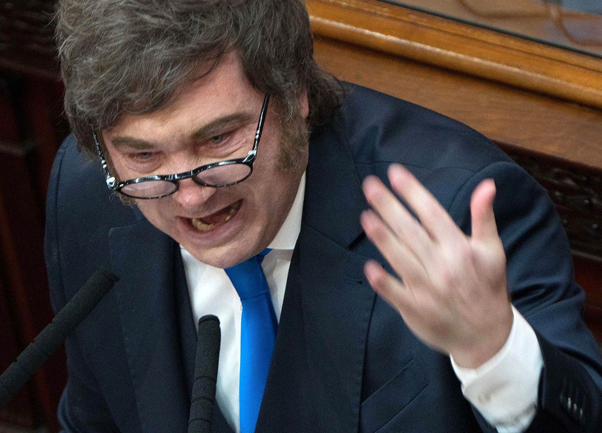Javier Milei evalúa hablar por cadena nacional para presentar la reforma del Banco Central.