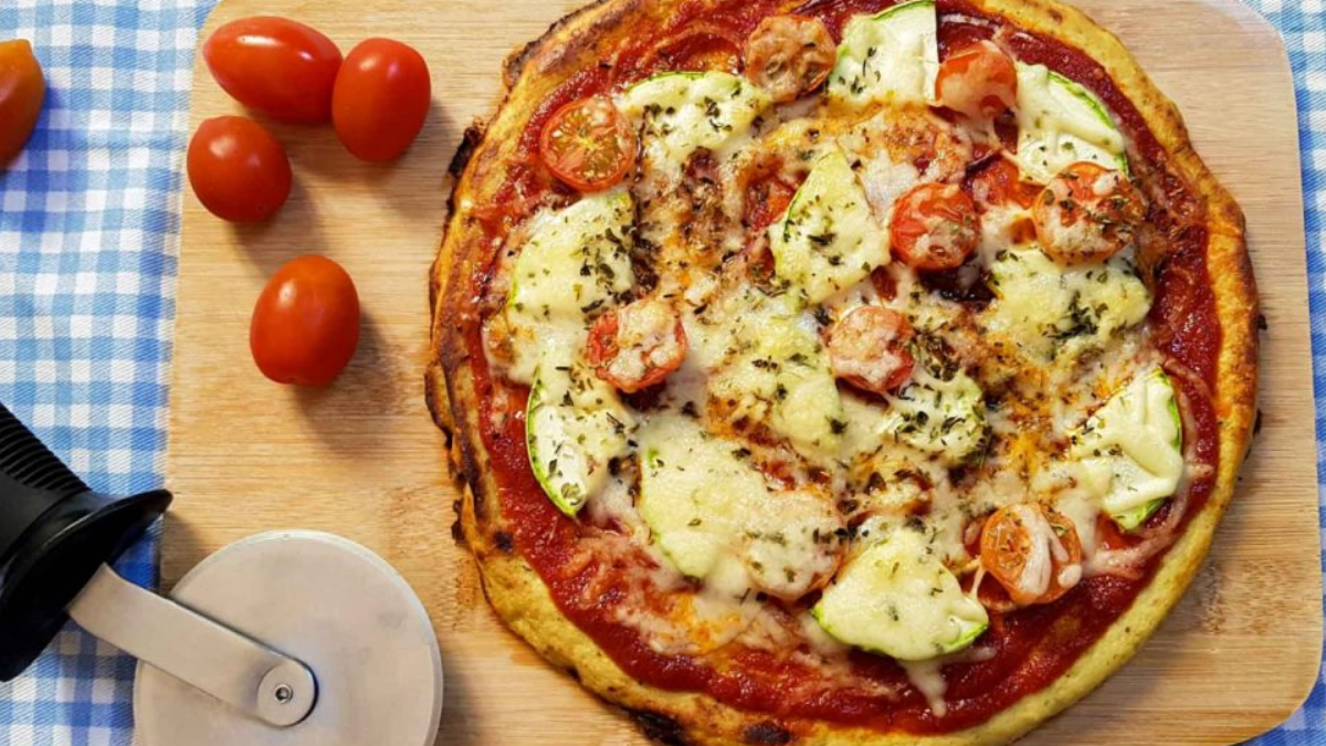 Receta de masa de pizza de pollo.