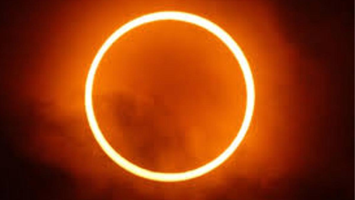 Eclipse solar anular del 17 de febrero.