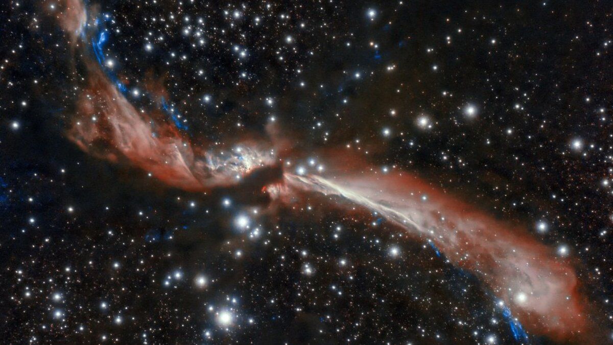 El jet MHO 2147, un sistema triple.