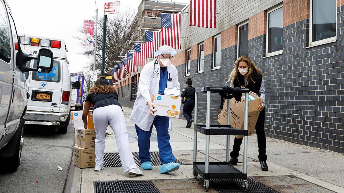 Estados Unidos registró 78.981 nuevos contagios y 994 muertes en la víspera, según la base de datos de la Universidad Johns Hopkins y totales superan los 8,8 millones y 227.600, respectivamente.